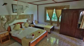 Rising Sun Guest House La Digue Luaran gambar